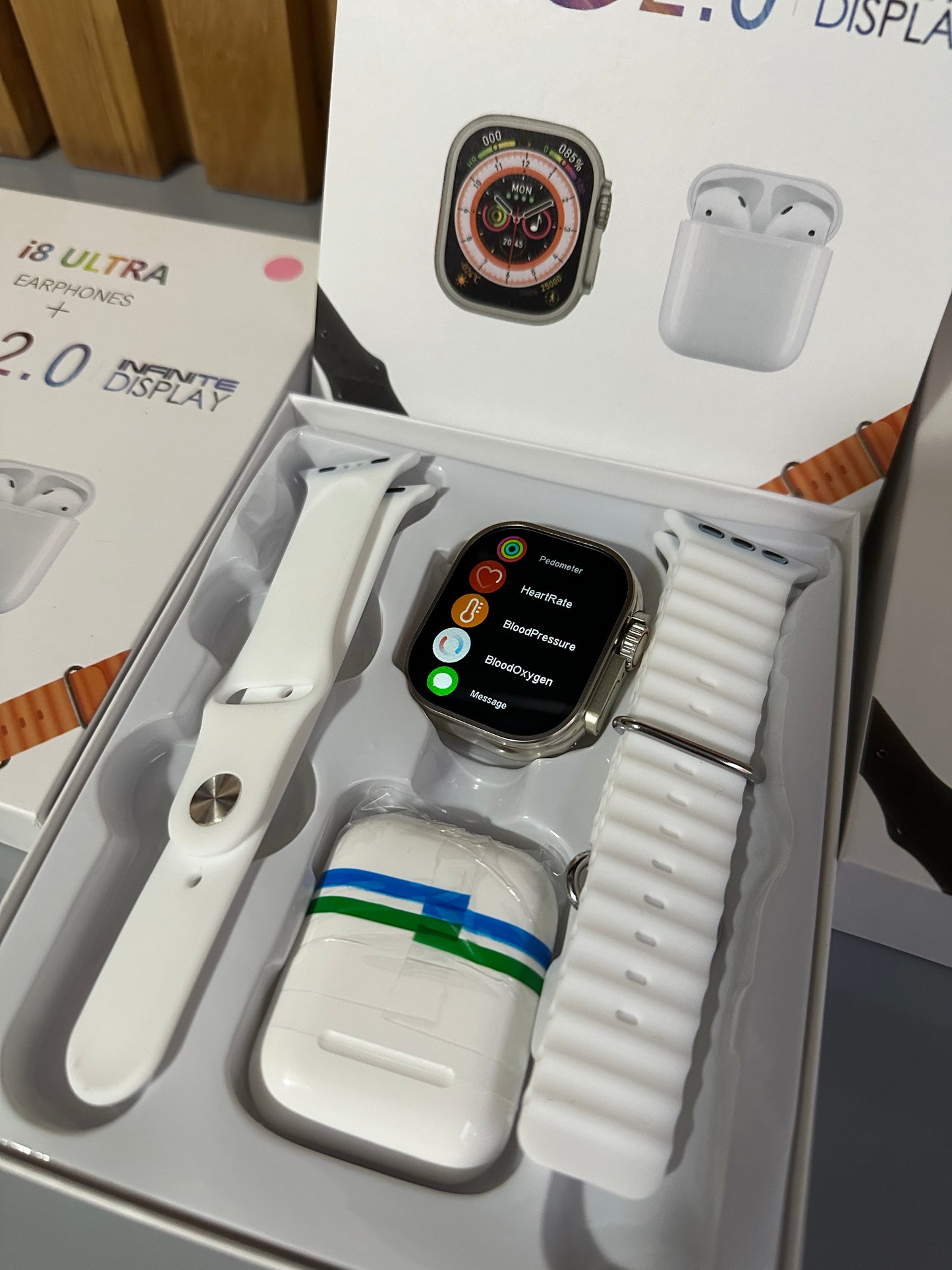 Reloj Inteligente Serie 9 y Audífonos Inalámbricos